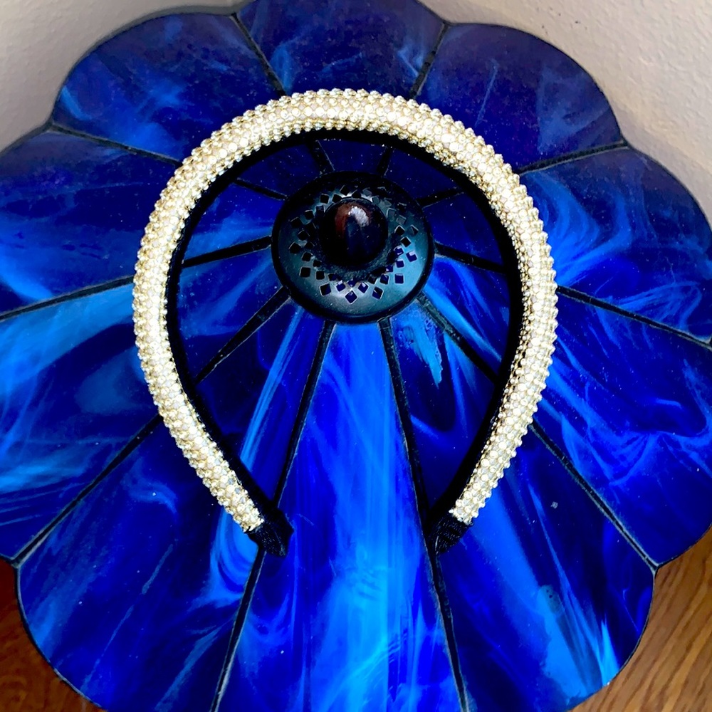 🚨Donated 04/16/26 - Elegant “rhinestone” Puffy Headband | Gold | One size